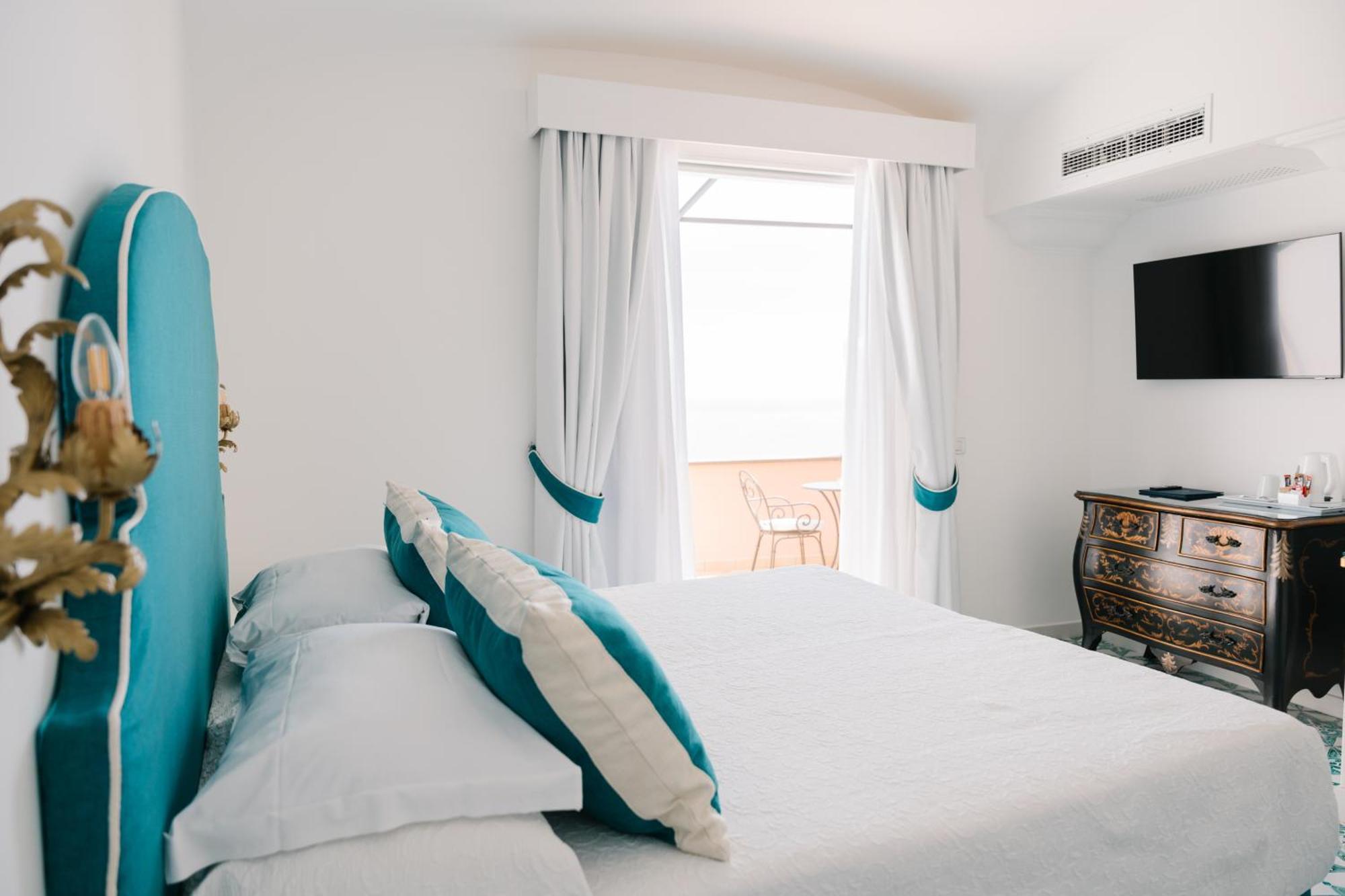 Deluxe Double Room Terrace Sea View