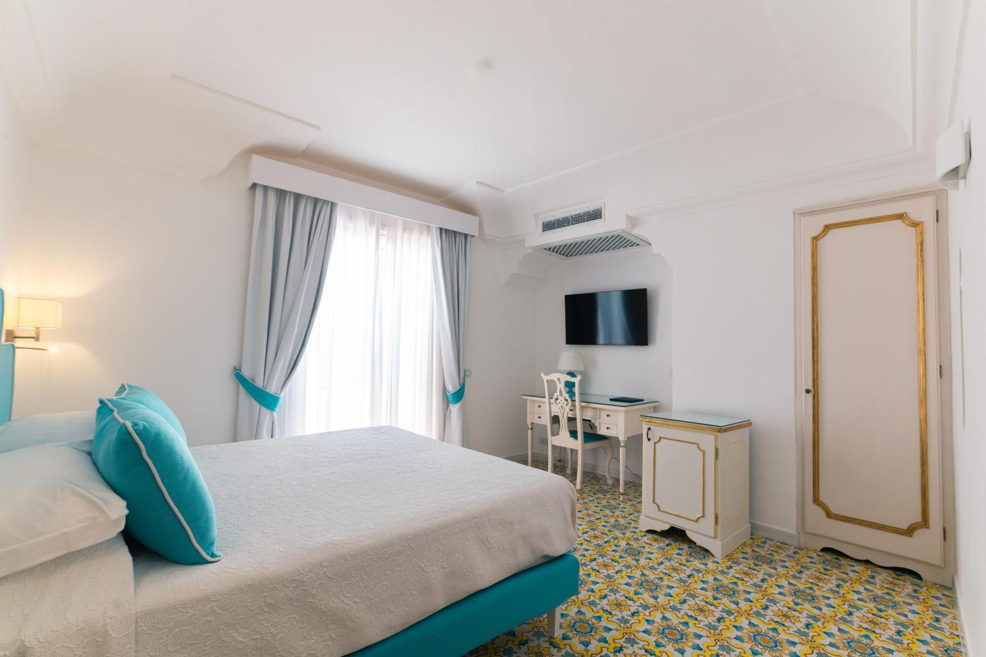 Deluxe Double Room Terrace Sea View